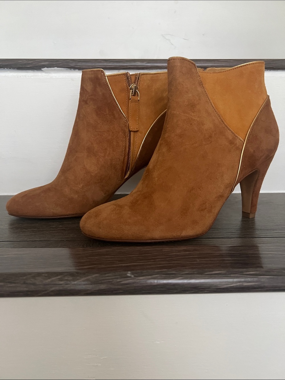 Sezane - NWT Dalia Suede Ankle Booties